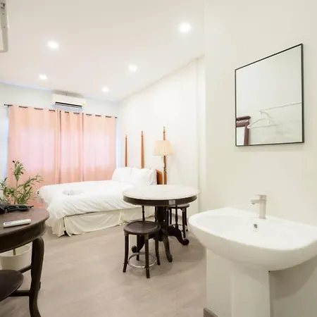 Hidden Dragon X Yaowarat Road Apartment Bangkok Exterior photo
